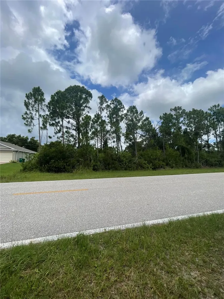 3515 Gillot Boulevard Port Charlotte FL 33981