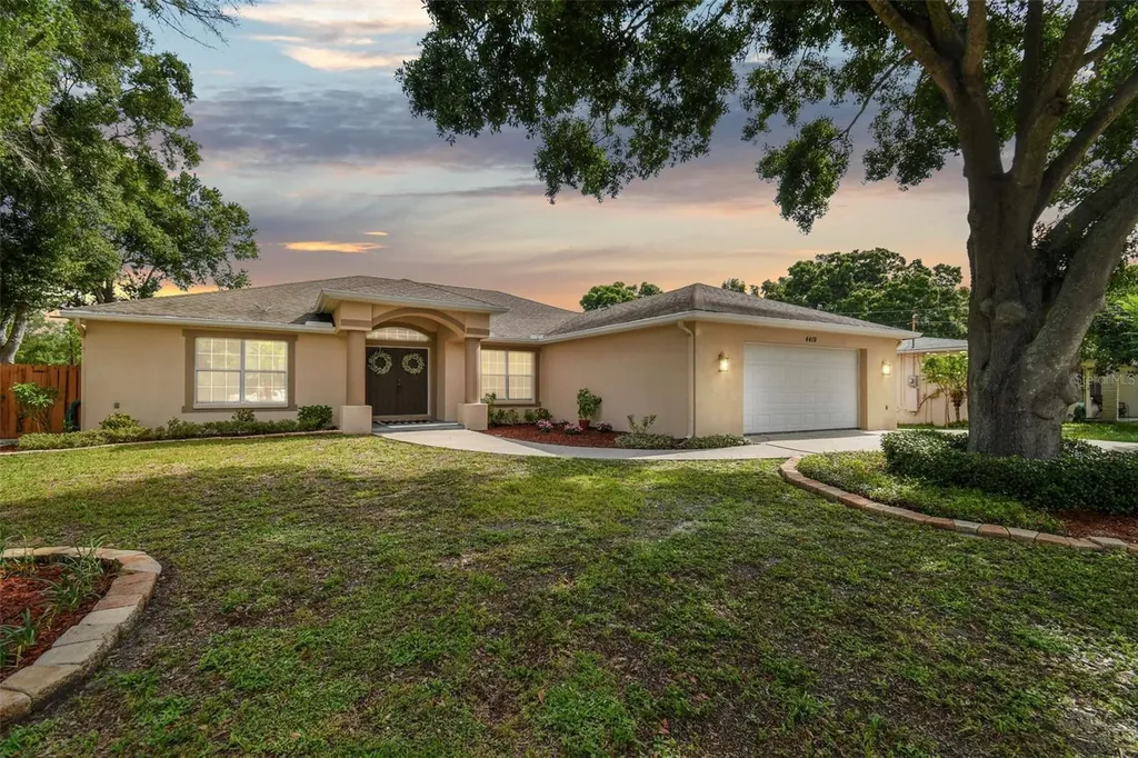 4419 W Paxton Avenue Tampa FL 33611