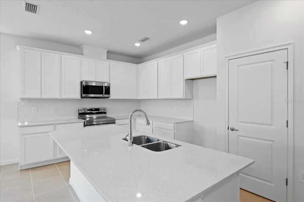 9572 Vibrant Lane Venice FL 34292
