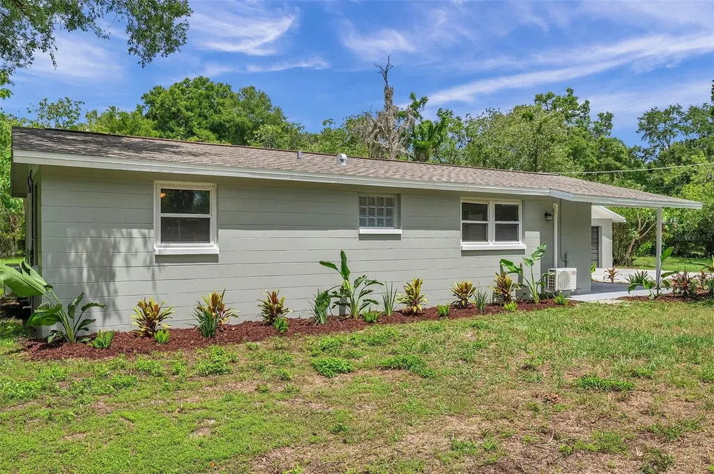 1817 Roland Street Seffner FL 33584
