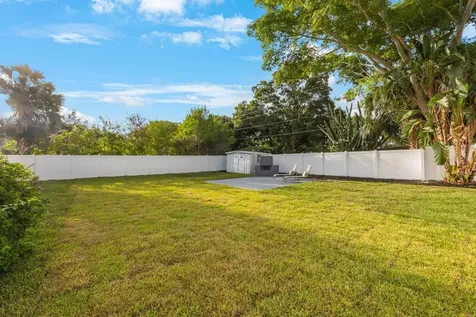 6324 41st Avenue N St Petersburg FL 33709