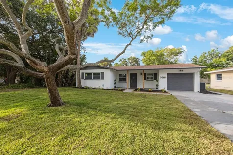 6324 41st Avenue N St Petersburg FL 33709