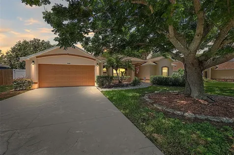 1112 Breezy Knoll Street Minneola FL 34715