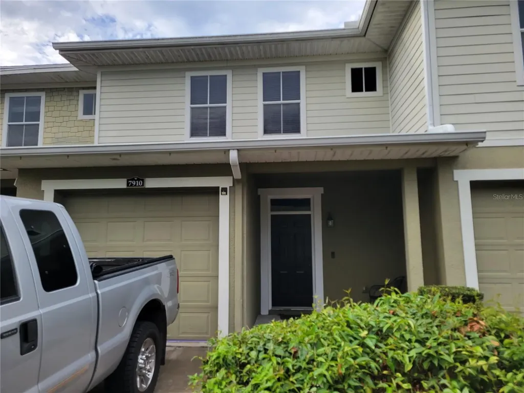 7910 Down Royal Road Tampa FL 33610