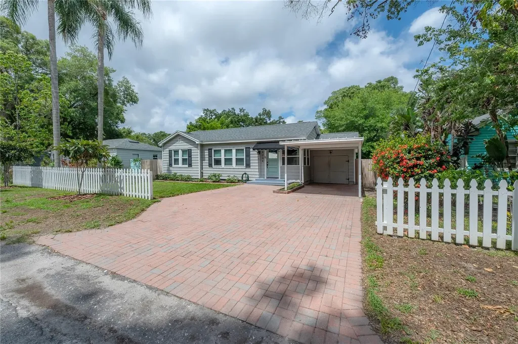 4204 N Seminole Avenue Tampa FL 33603