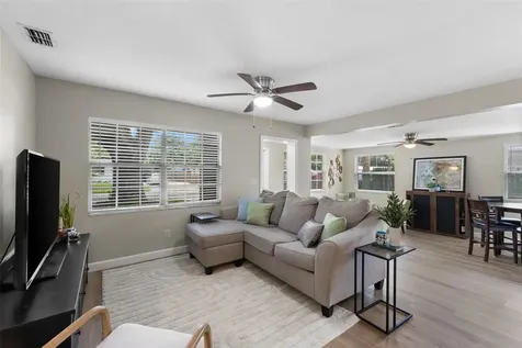 6806 S Hesperides Street Tampa FL 33616