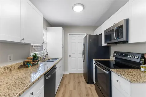 6806 S Hesperides Street Tampa FL 33616