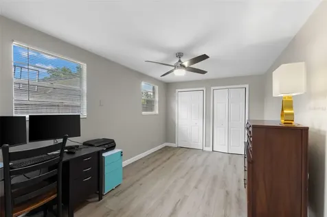 6806 S Hesperides Street Tampa FL 33616
