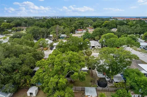 6806 S Hesperides Street Tampa FL 33616