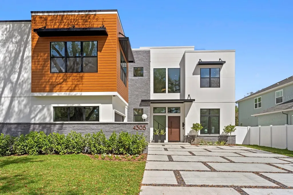 4305 W Zelar Street Tampa FL 33629