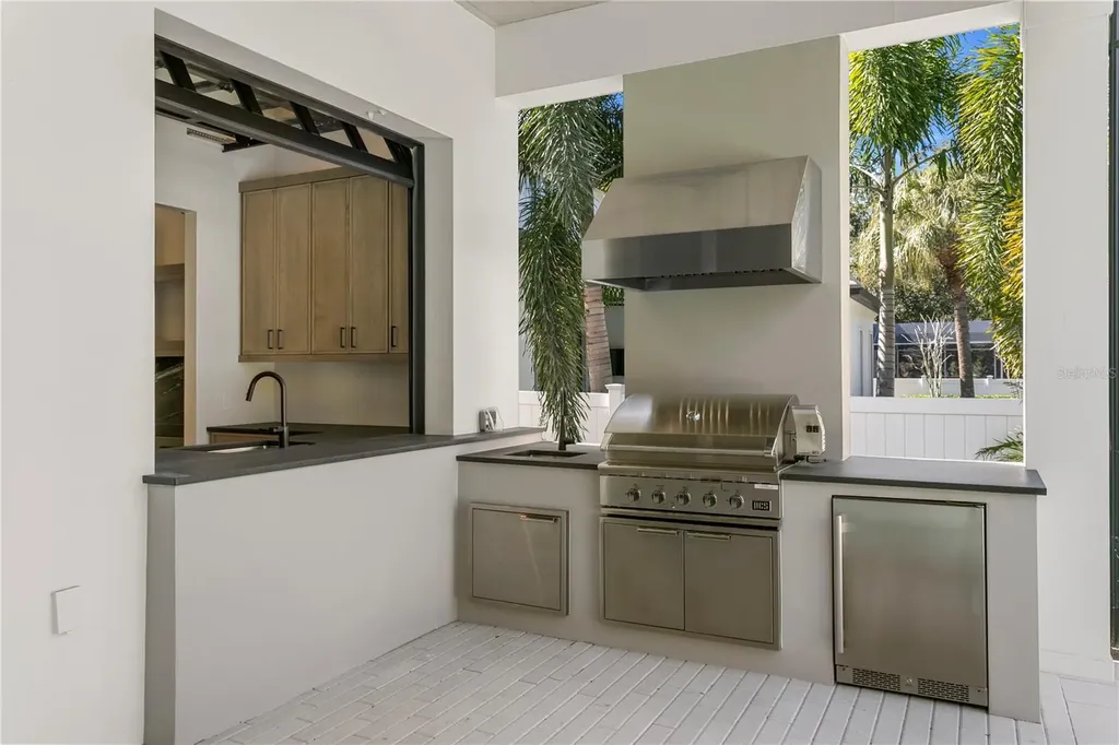 4305 W Zelar Street Tampa FL 33629