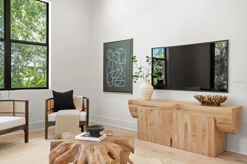 4305 W Zelar Street Tampa FL 33629