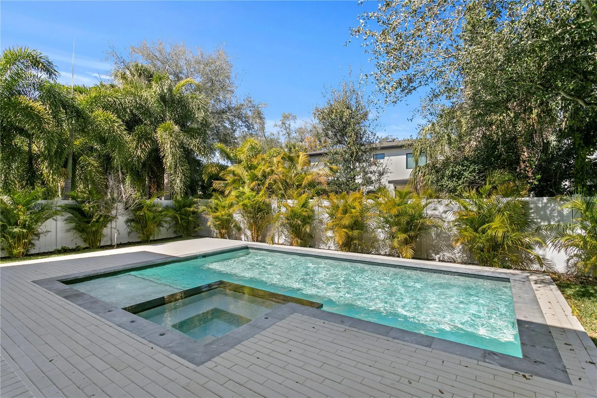 4305 W Zelar Street Tampa FL 33629