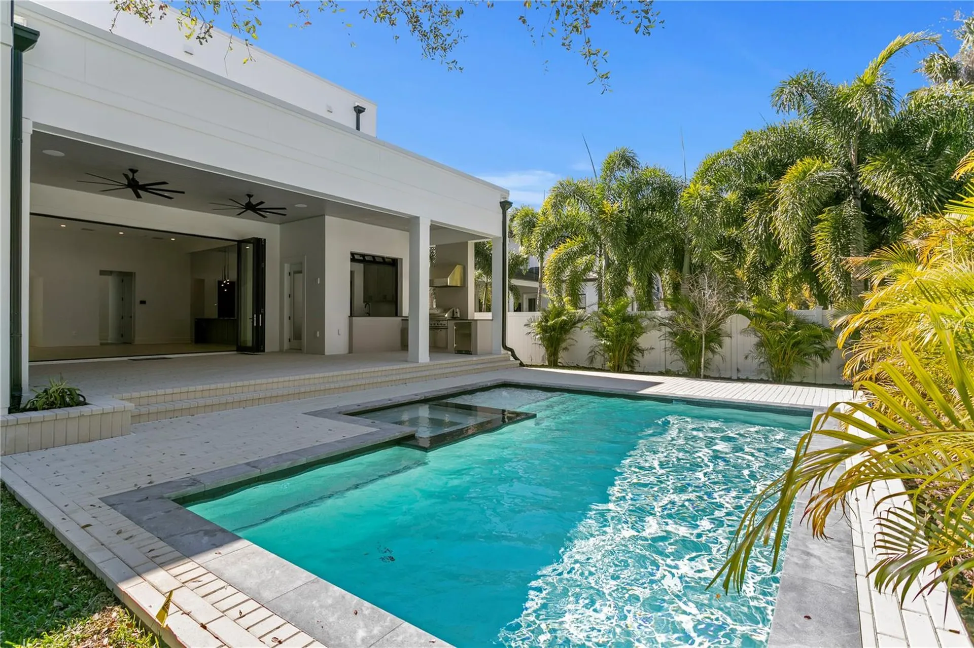 4305 W Zelar Street Tampa FL 33629