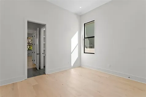 4305 W Zelar Street Tampa FL 33629