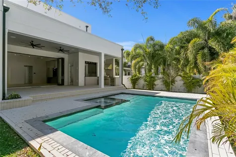 4305 W Zelar Street Tampa FL 33629