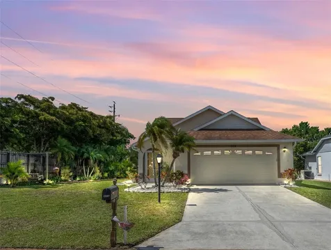 4414 70th Drive E Sarasota FL 34243