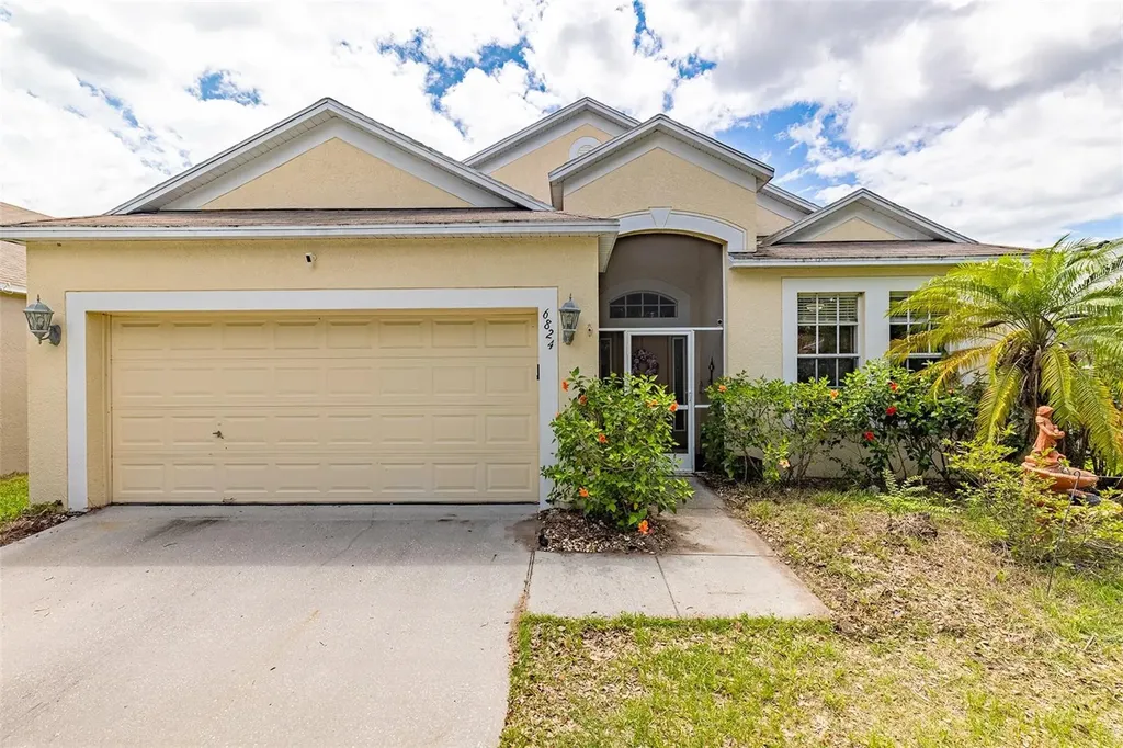 6824 Monarch Park Drive Apollo Beach FL 33572