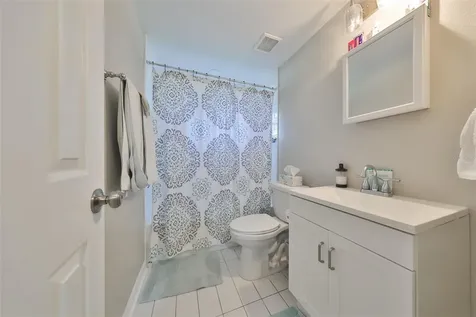 8912 El Portal Drive Tampa FL 33604