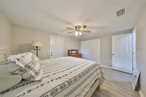 8912 El Portal Drive Tampa FL 33604