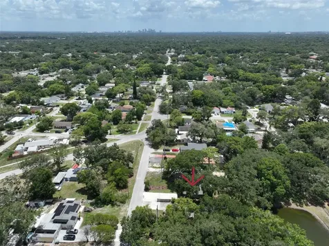 8912 El Portal Drive Tampa FL 33604