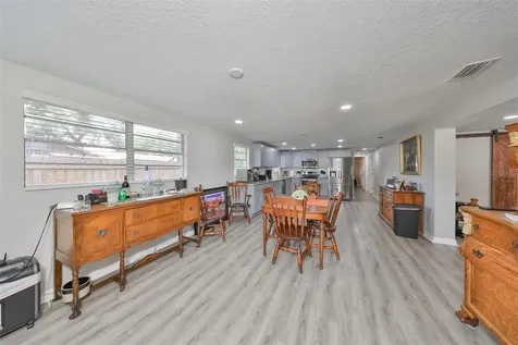8912 El Portal Drive Tampa FL 33604