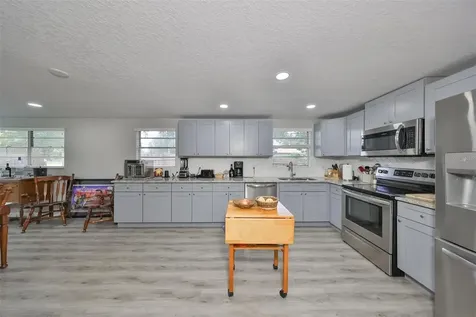 8912 El Portal Drive Tampa FL 33604