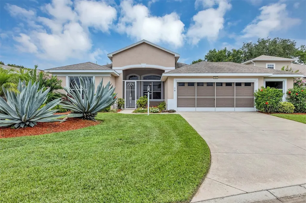 4964 Portsmouth Street Tavares FL 32778