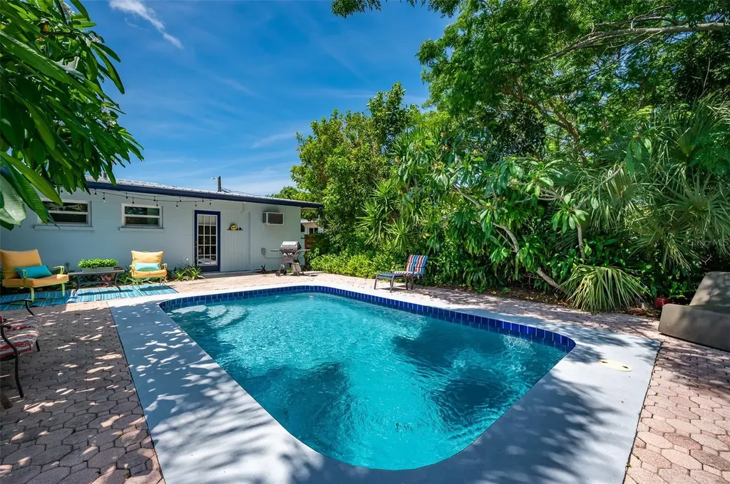 3801 Helene Street Sarasota FL 34233