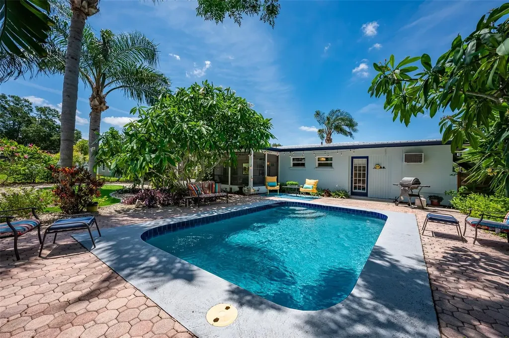 3801 Helene Street Sarasota FL 34233