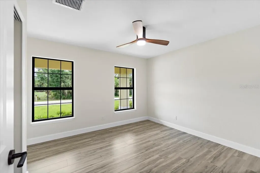 9187 Prospect Avenue Englewood FL 34224