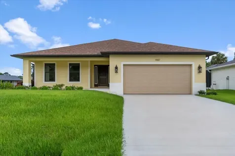 9187 Prospect Avenue Englewood FL 34224