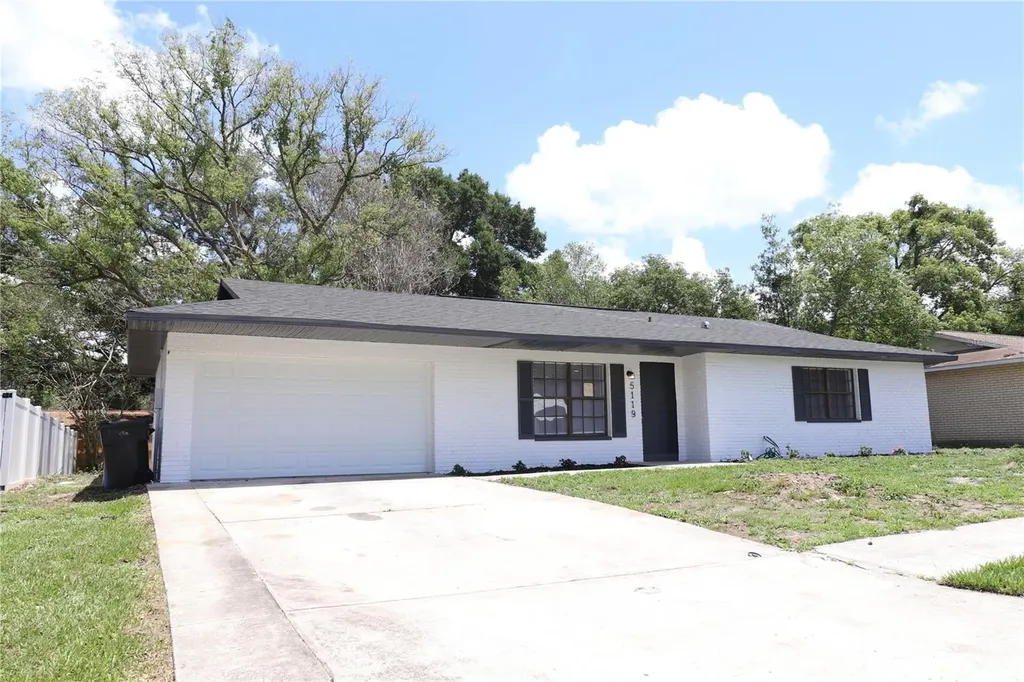 5119 Presidential Street Seffner FL 33584