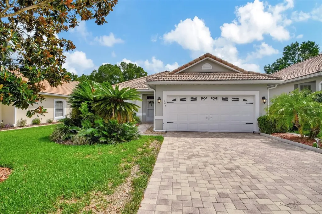 304 Fernhill Drive Debary FL 32713
