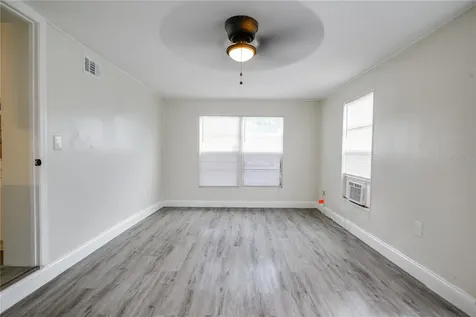 10938 N Lantana Avenue Tampa FL 33612