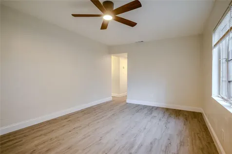 10938 N Lantana Avenue Tampa FL 33612