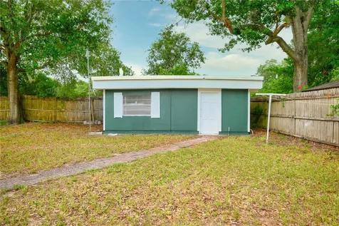 10938 N Lantana Avenue Tampa FL 33612
