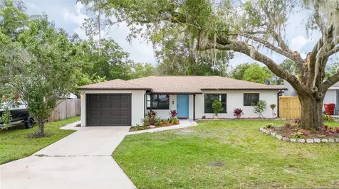 1008 N Bracewell Drive Plant City FL 33563