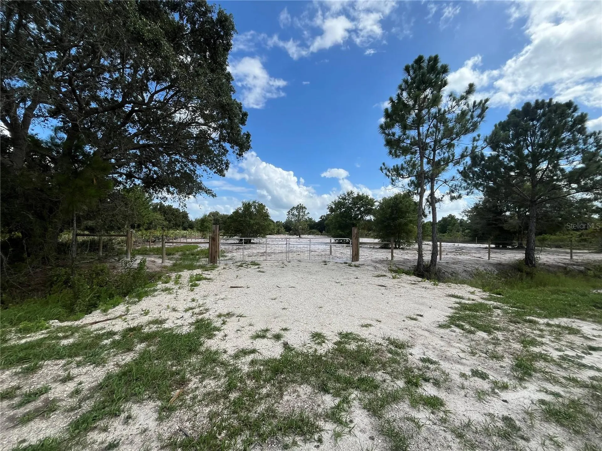 16916 NW 262nd Street Okeechobee FL 34972