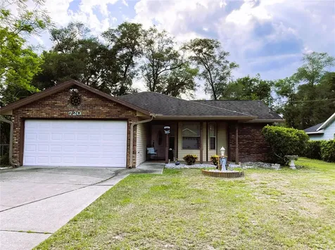 720 Helen Avenue Deland FL 32720