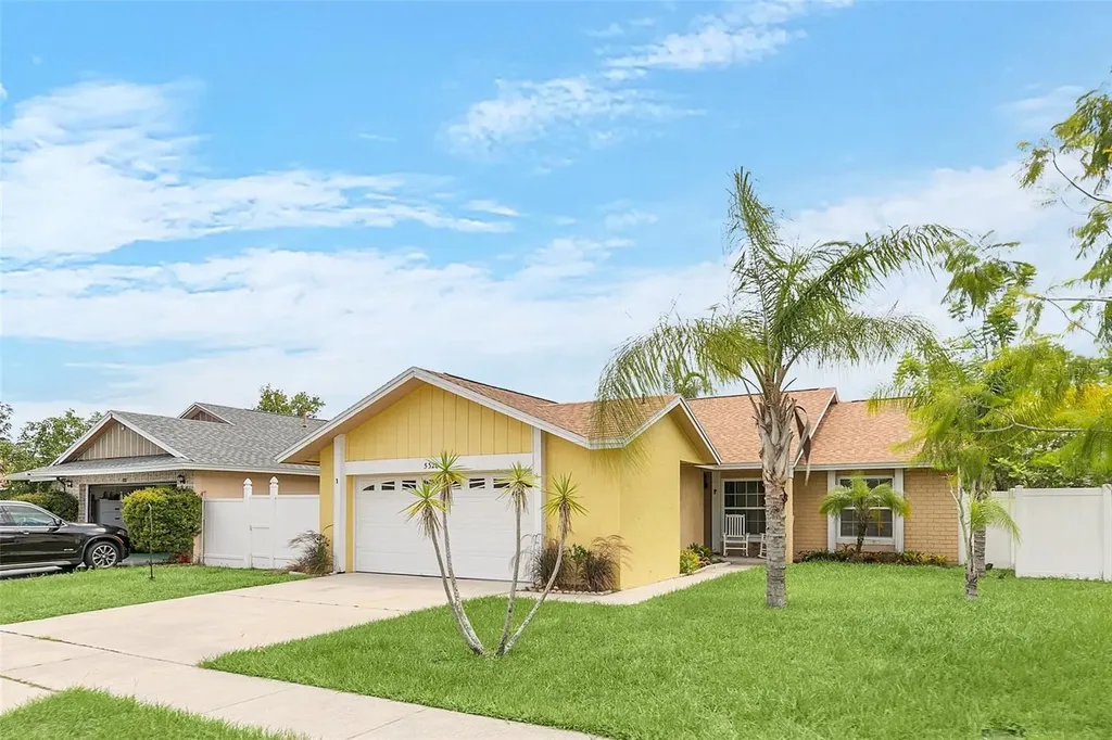 5320 Barefoot Path Kissimmee FL 34746