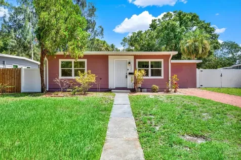 1134 59th Avenue N St Petersburg FL 33703