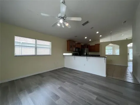 102 Burrell Circle Kissimmee FL 34744
