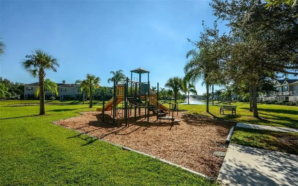 7685 Plantation Circle University Park FL 34201