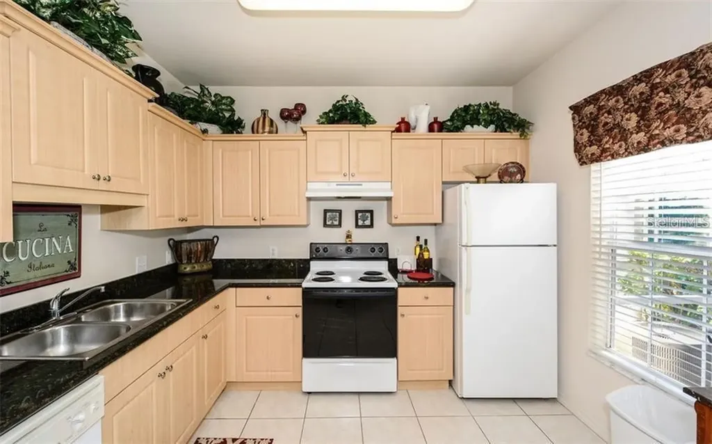 7685 Plantation Circle University Park FL 34201
