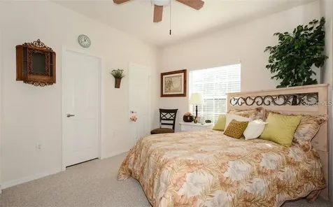 7685 Plantation Circle University Park FL 34201