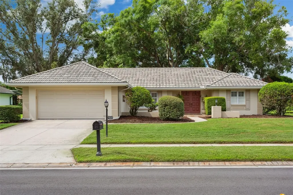 9227 Pebble Creek Drive Tampa FL 33647