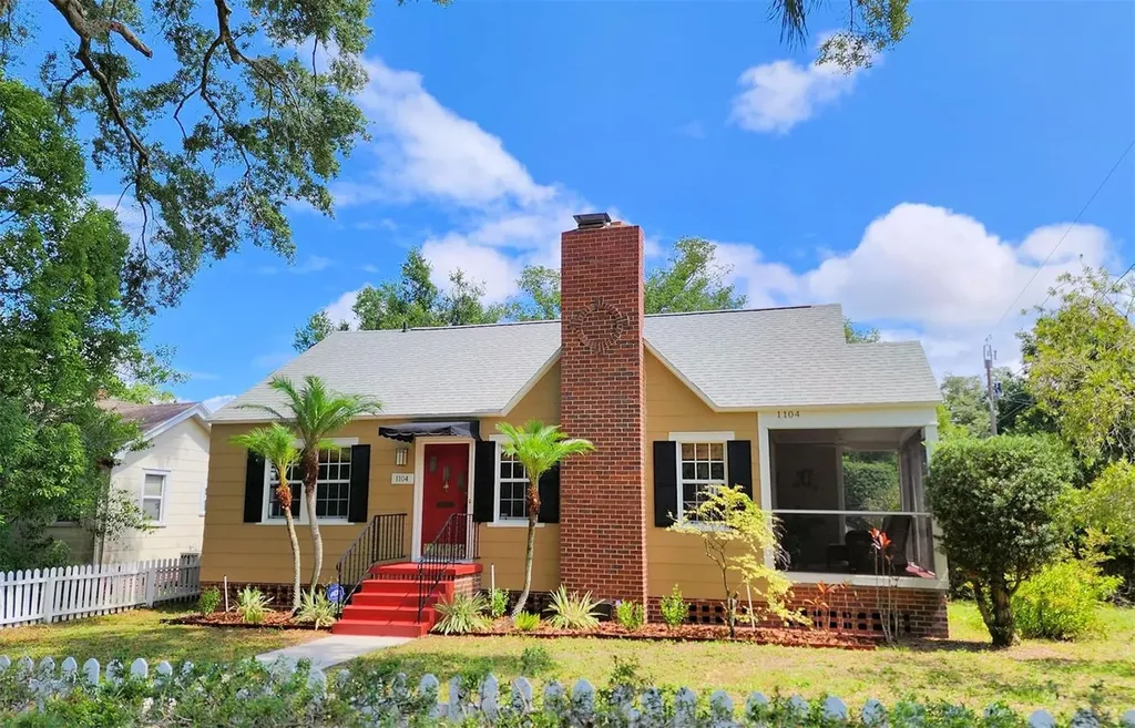 1104 E Idlewild Avenue Tampa FL 33604