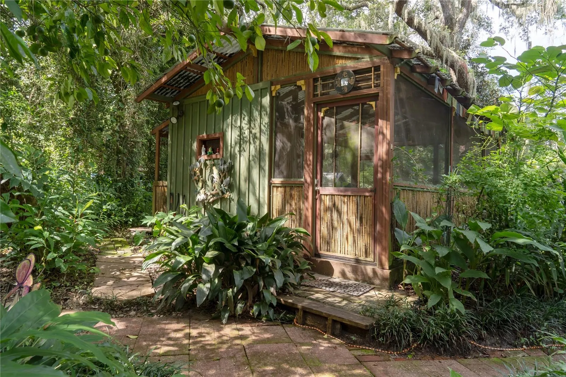 250 W West Lake Drive Hawthorne FL 32640