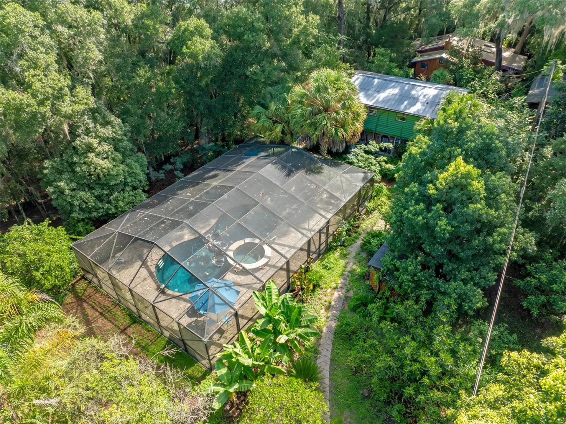 250 W West Lake Drive Hawthorne FL 32640